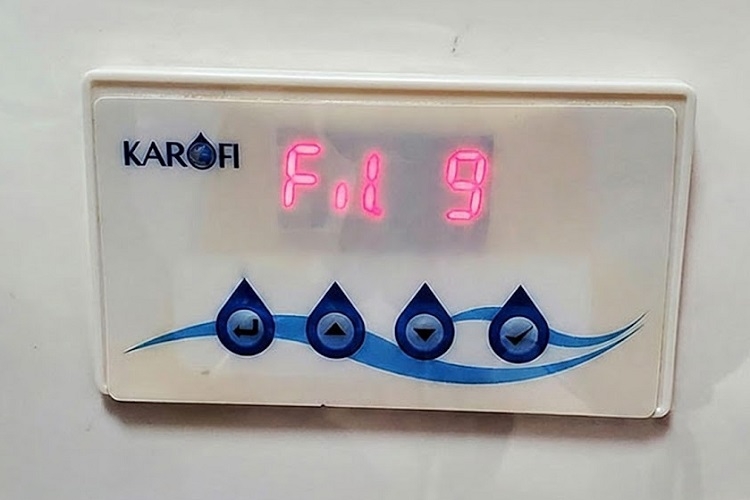 M&aacute;y lọc nước Karofi b&aacute;o lỗi FIL 9 (H&igrave;nh 1)
