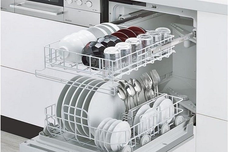 M&aacute;y rửa b&aacute;t c&oacute; sạch dầu mỡ kh&ocirc;ng? (H&igrave;nh 8)