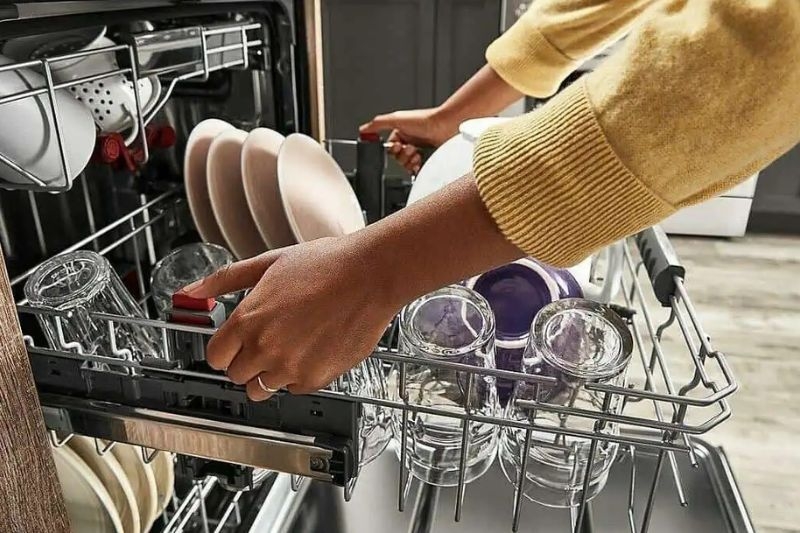 m&aacute;y rửa b&aacute;t c&oacute; sấy ảnh 2