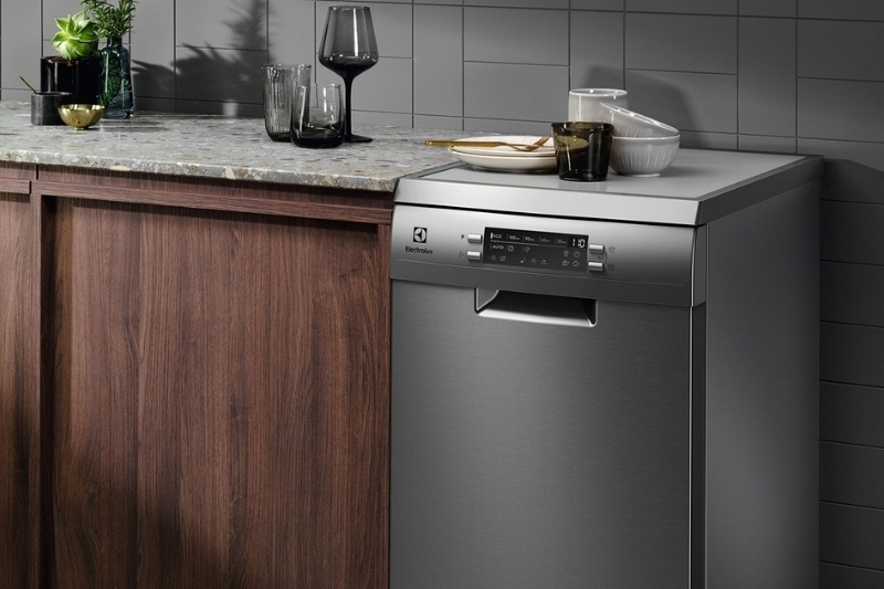 Máy rửa chén Electrolux độc lập