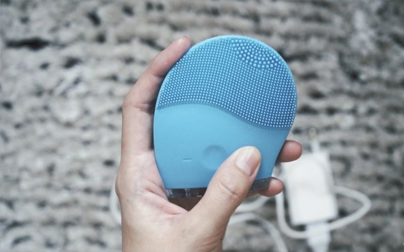 Chất liệu máy rửa mặt Halio