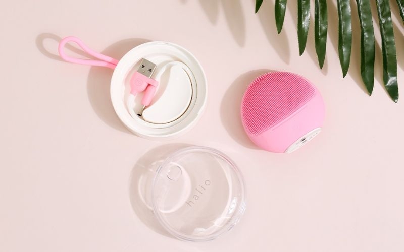 Pin sạc của máy rửa mặt Halio