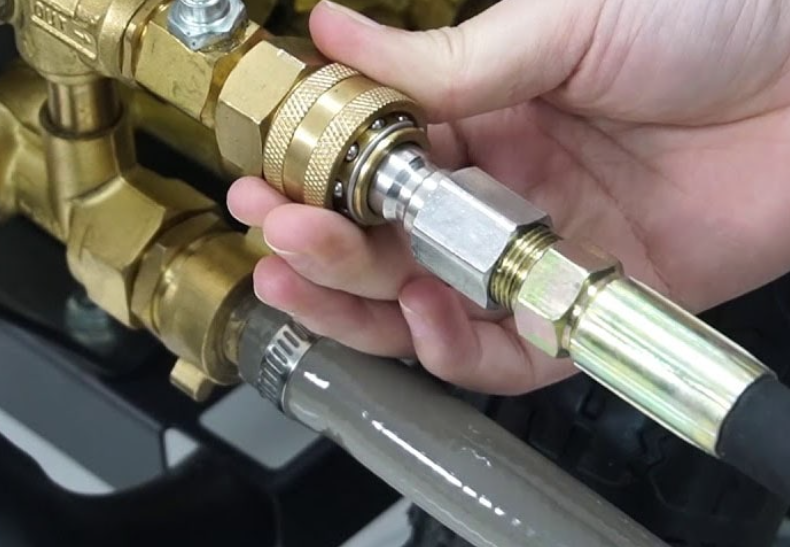 M&aacute;y rửa xe bị r&ograve; nước - h&igrave;nh 4