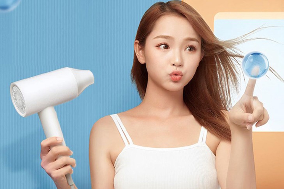 TOP 6 máy sấy tóc công suất lớn tốt nhất 2026: Sấy nhanh chóng, bảo vệ tóc hiệu quả