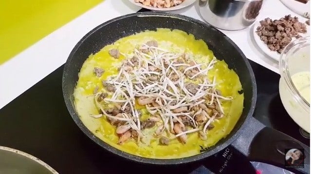 Mẹo chọn chảo làm bánh hình 6
