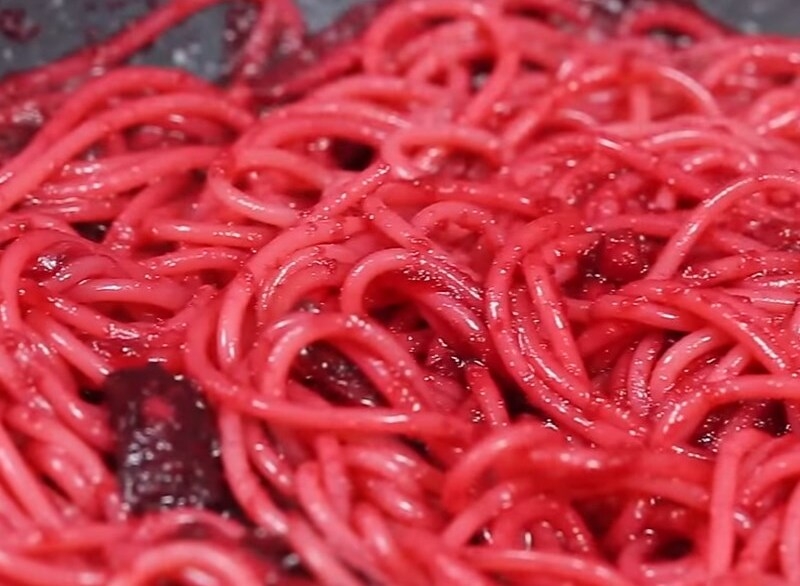 Mì Ý sốt củ dền 7