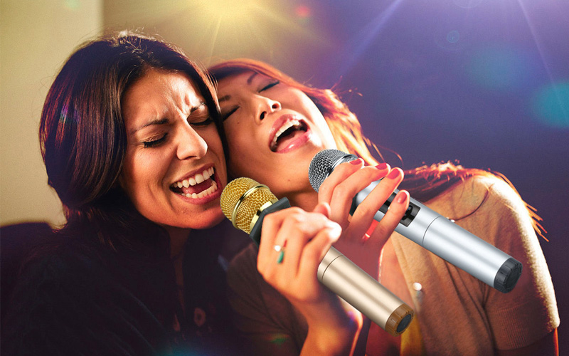 Micro karaoke bị hú 3