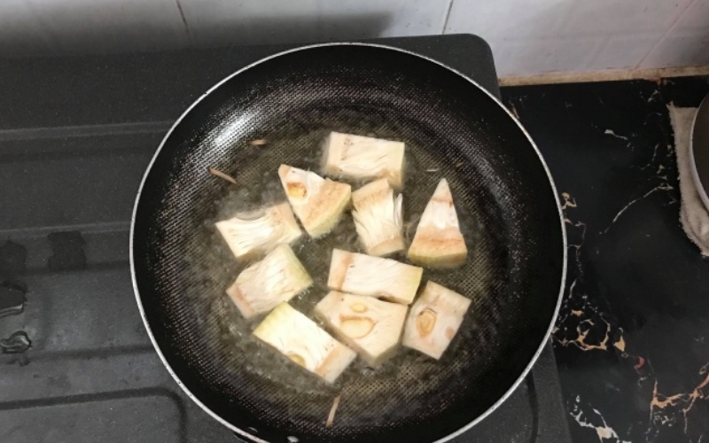 Mít kho chay với nước dừa 2