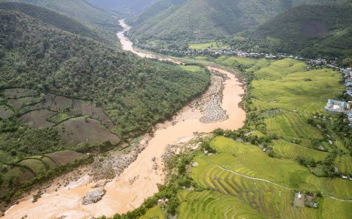 Mở bài Tây Tiến 5