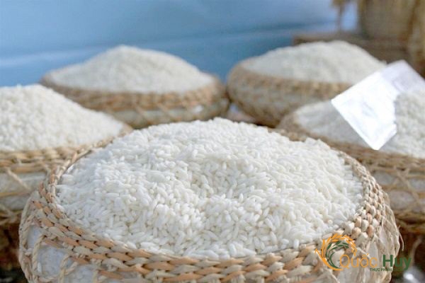món ăn từ gạo nếp và dâu tây (hình 2)