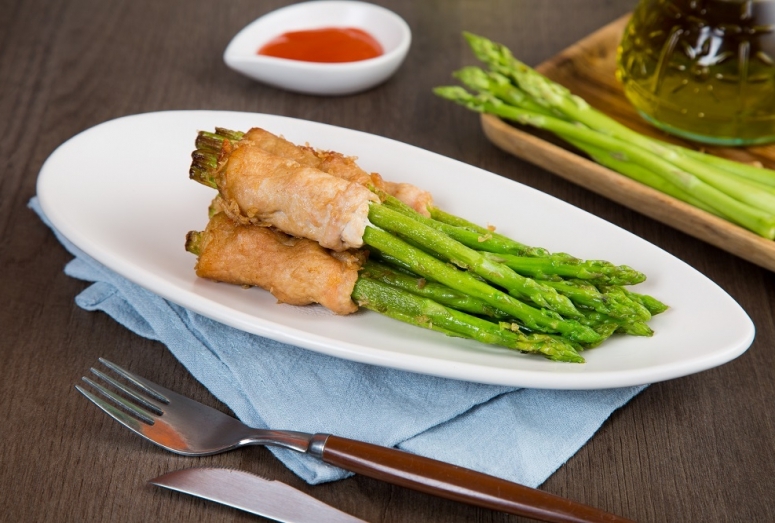 uc ga nhoi mang tay nuong
