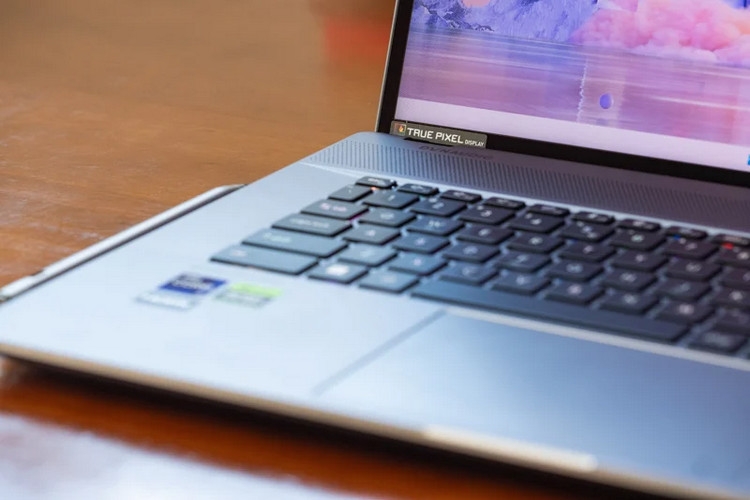 Laptop MSI Creator Z17 HX Studio A14VFT-273VN - ảnh 1