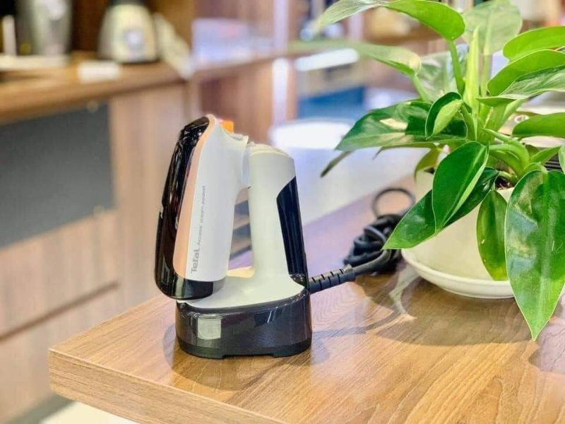 Mua b&agrave;n ủi ở đ&acirc;u uy t&iacute;n? - h&igrave;nh 12