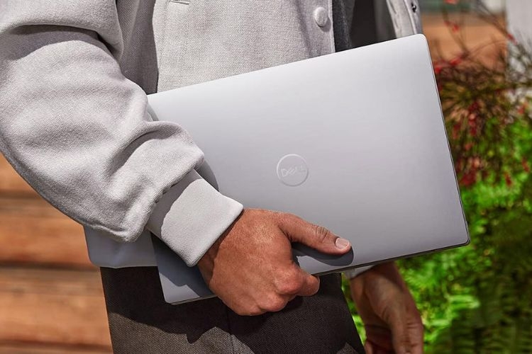 Mua laptop Dell dòng nào tốt nhất