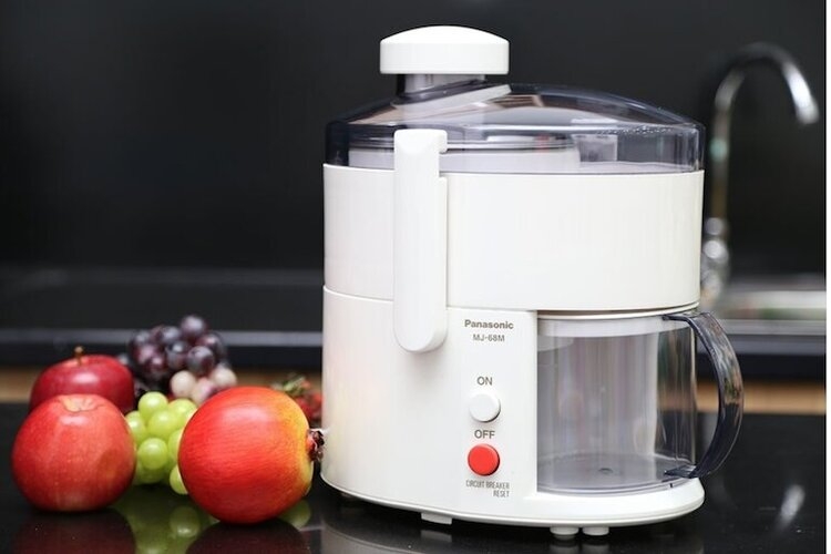 Tìm hiểu mua máy ép trái cây ở đâu tại Hà Nội uy tín? Giới thiệu các mẫu máy ép trái cây bền đẹp, cho nước ép chất lượng