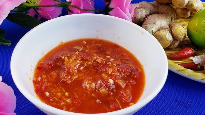 mực trứng hấp gừng hình 8