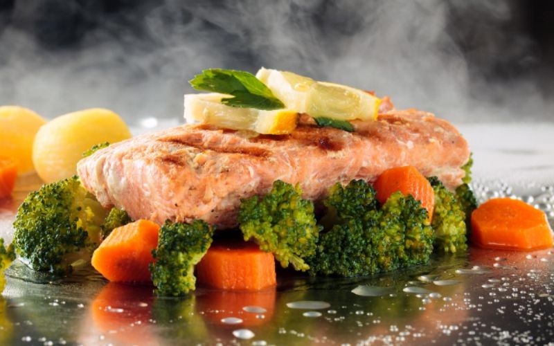 Nấu ăn bằng hơi nước nước giữ lại nhiều chất dinh dưỡng hơn