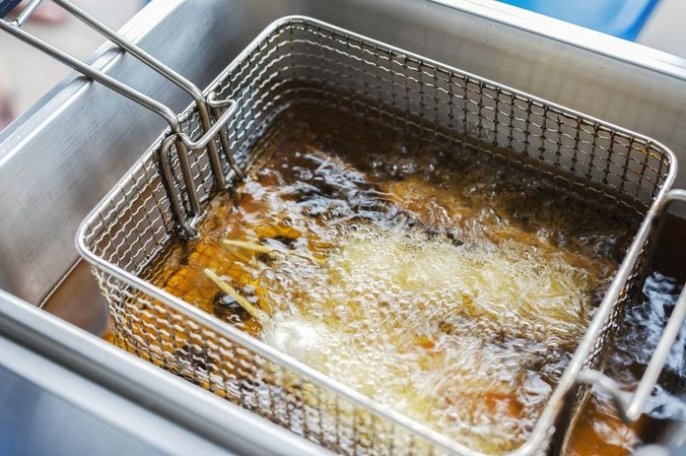 Nên chiên ngập dầu hay ít dầu ảnh 5
