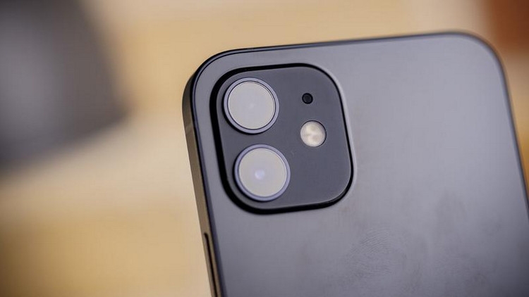 Nên mua 11 Pro Max hay 12 - ảnh 8