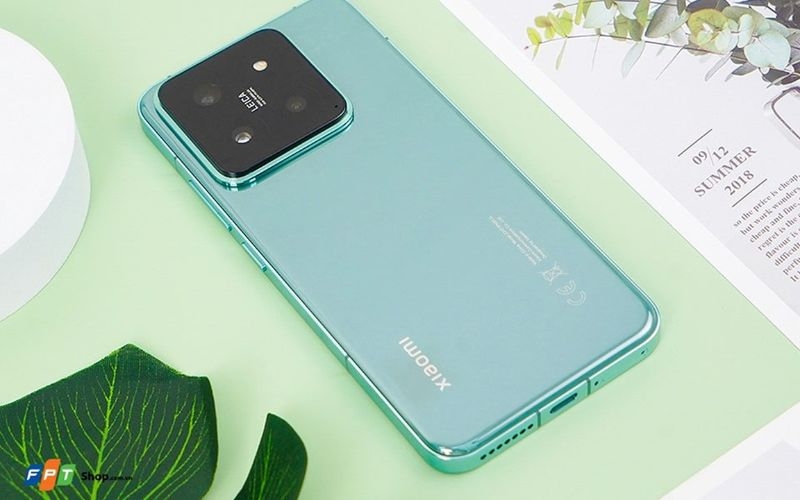 Chú ý đến các chương trình khuyến mãi khi mua điện thoại dịp Tết 2025