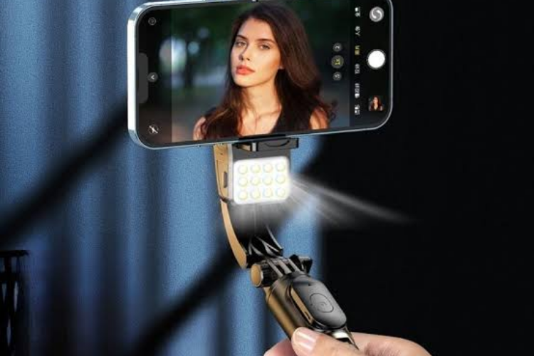 Nên mua gimbal hay gậy selfie chống rung 1