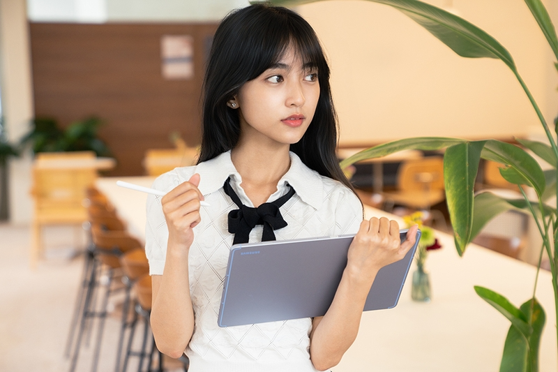 Nên mua laptop hay máy tính bảng cho sinh viên 6