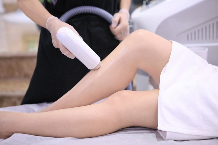 Nên mua máy triệt lông hay đi spa? (Hình 2)