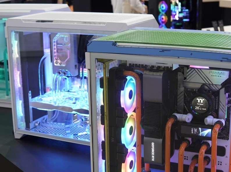 PC lắp ráp cho phép người dùng chủ động lựa chọn từng linh kiện theo nhu cầu