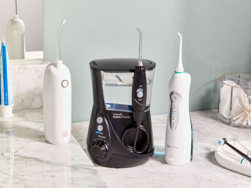 Máy tăm nước thường có giá khá cao