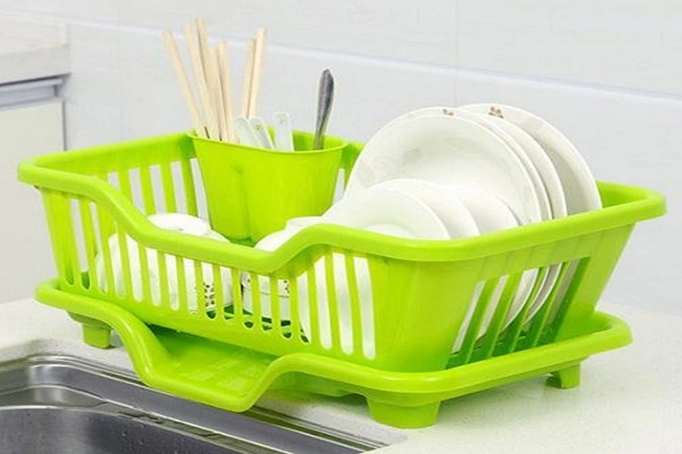 Nên sử dụng kệ chén nhựa, kệ chén gỗ hay kệ chén kim loại? (Hình 5)