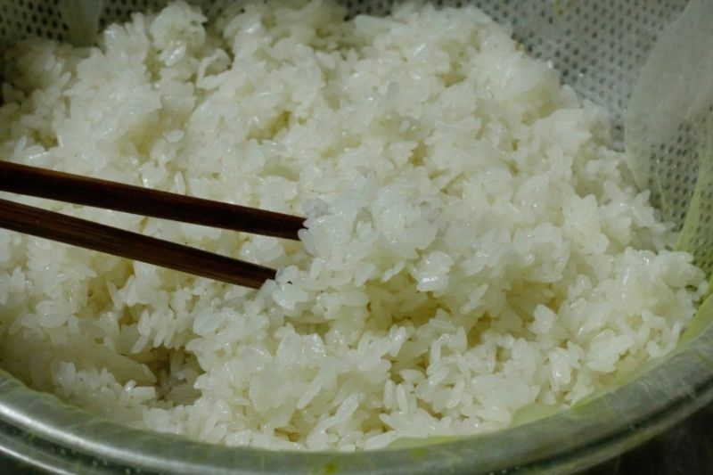 ngâm gạo nếp trước khi đồ xôi ảnh 3