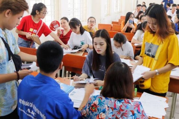 ngành chính trị học