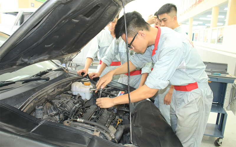 Ngành kỹ thuật ô tô học trường nào? (hình 11)