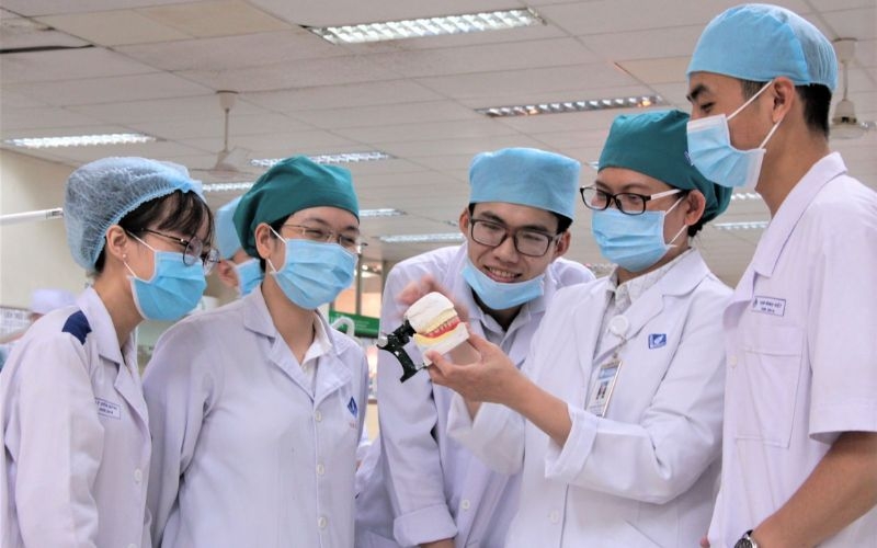 Ngày Răng Hàm Mặt học những môn gì