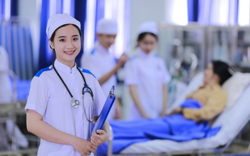 những khó khăn trong điều dưỡng viên
