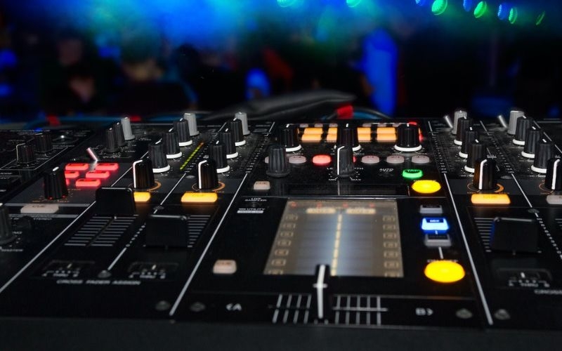 Đặc điểm nổi bật của nhạc Drum & Bass