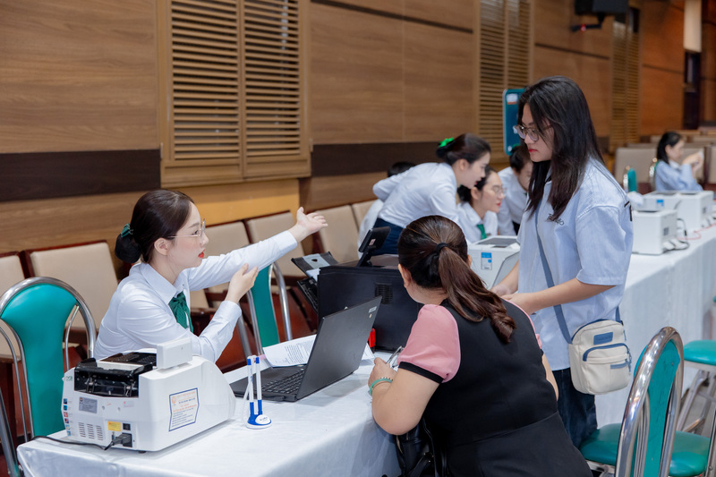 Nhập học trễ có được không 2