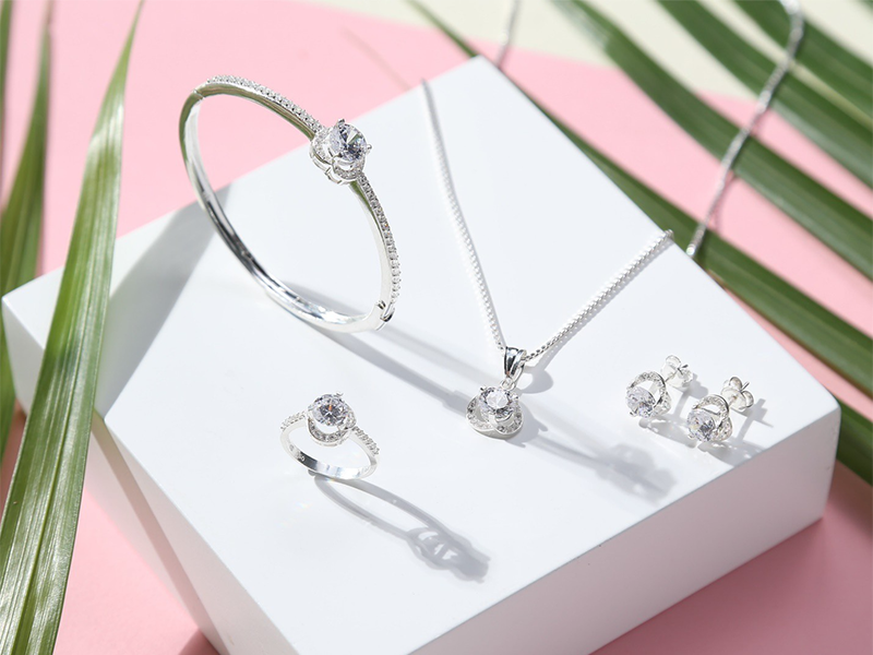 những lưu ý khi đeo bạc (hình 1)