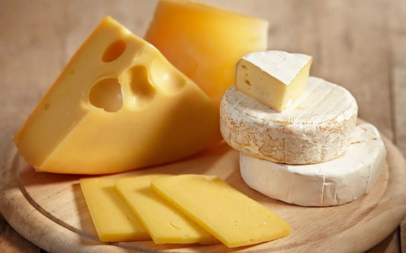 những thực phẩm không nên cho vào nồi nấu chậm - phô mai