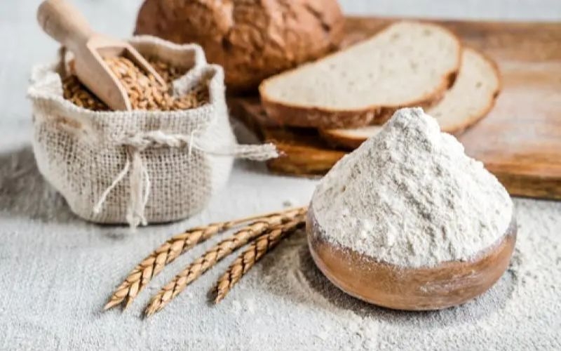 những thực phẩm không nên cho vào nồi nấu chậm - bột mì