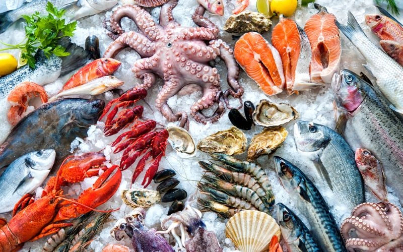 những thực phẩm không nên cho vào nồi nấu chậm - hải sản