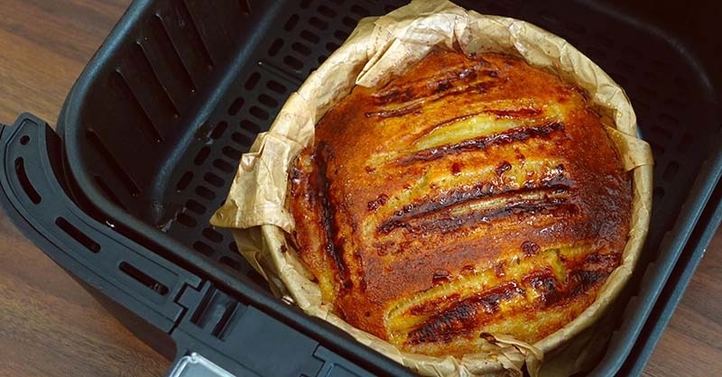 Nồi chiên không dầu có nướng bánh được không hình 9