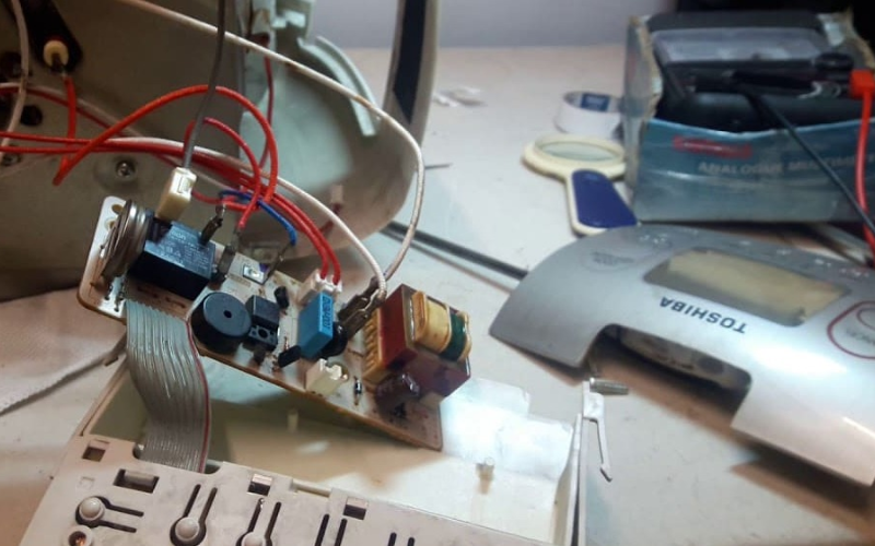nồi cơm Toshiba không vào điện (ảnh 4)