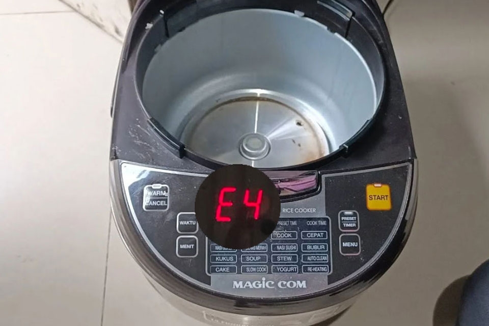 Tổng hợp nguyên nhân nồi cơm điện báo lỗi E4 và cách sửa lỗi nhanh ngay tại nhà