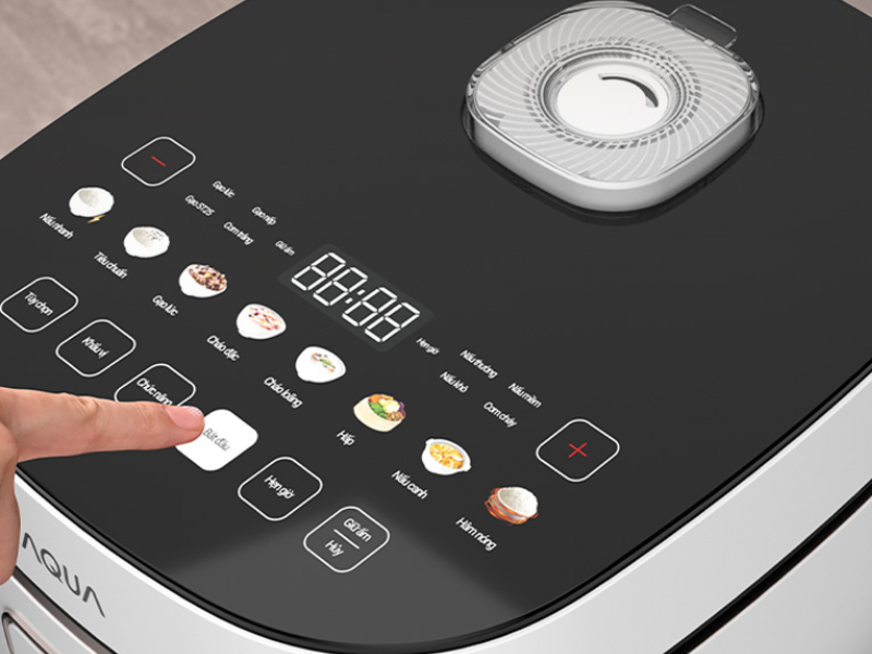 Nồi cơm điện cao tần Aqua AQS-RIH401R(W)-VN dễ dùng