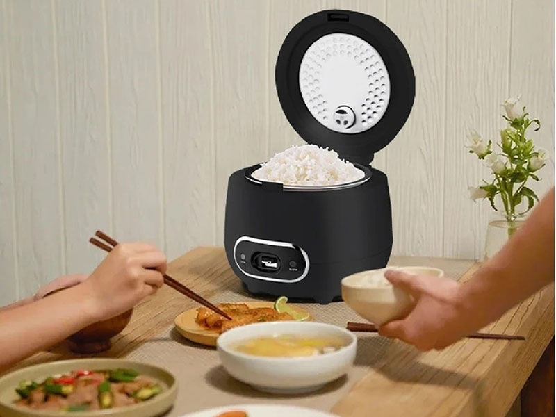 Nồi cơm điện men đá Mishio MK233 sở hữu dung tích chứa đến 0.8 lít