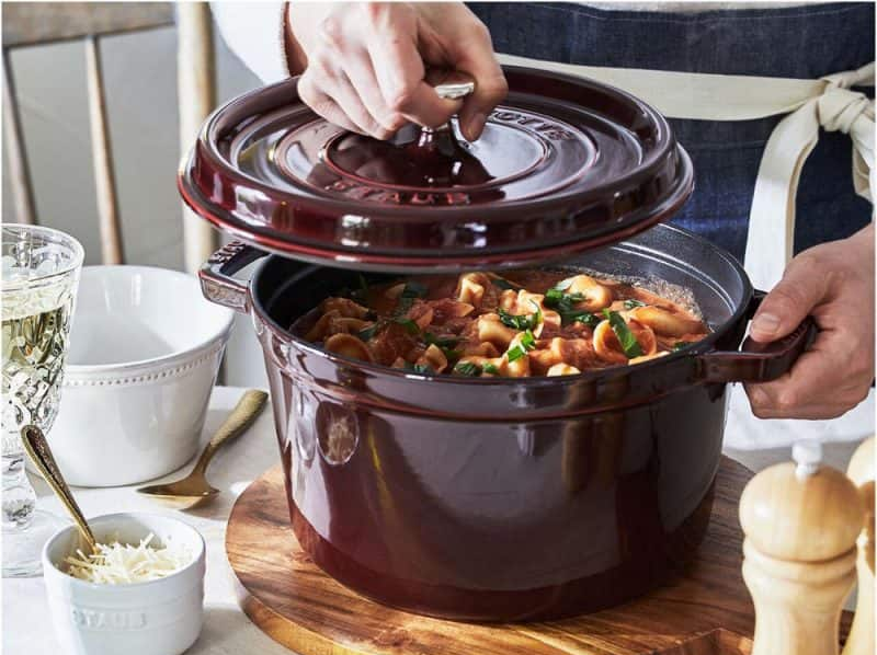 nồi gang Staub của Ph&aacute;p c&oacute; tốt kh&ocirc;ng 3
