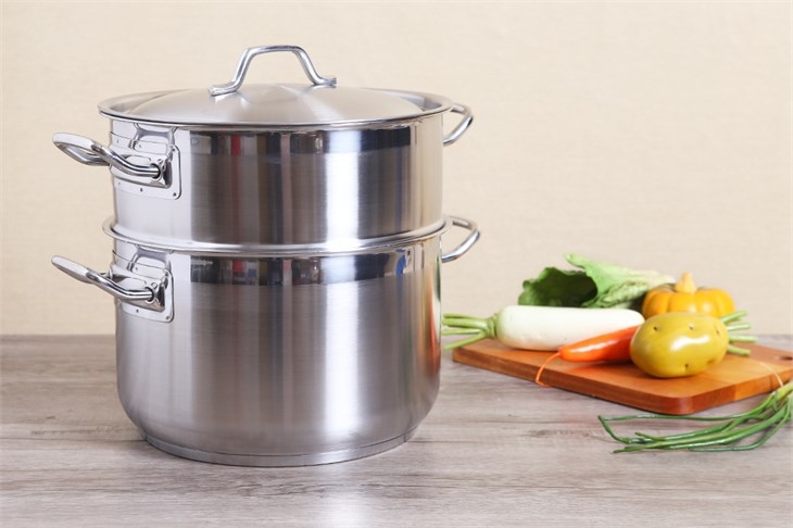 nồi luộc gà nguyên con 4