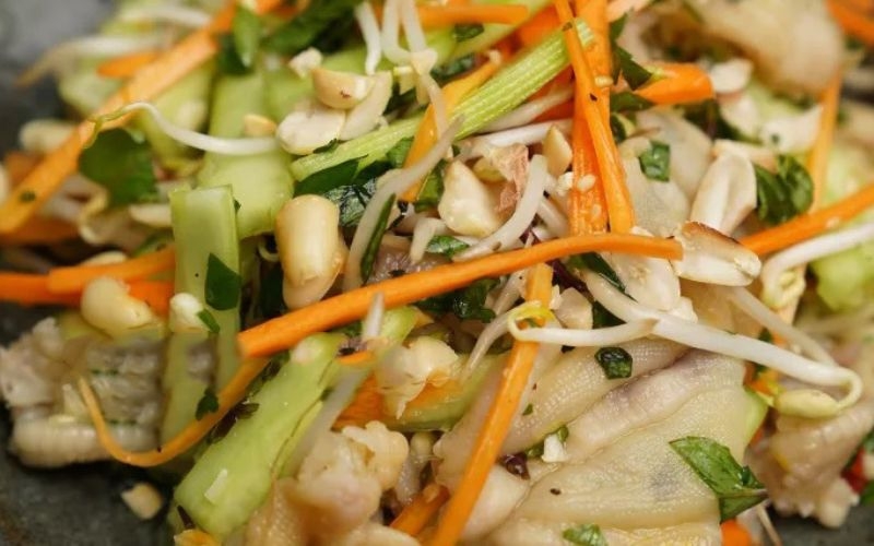 nộm chân vịt rút xương 4