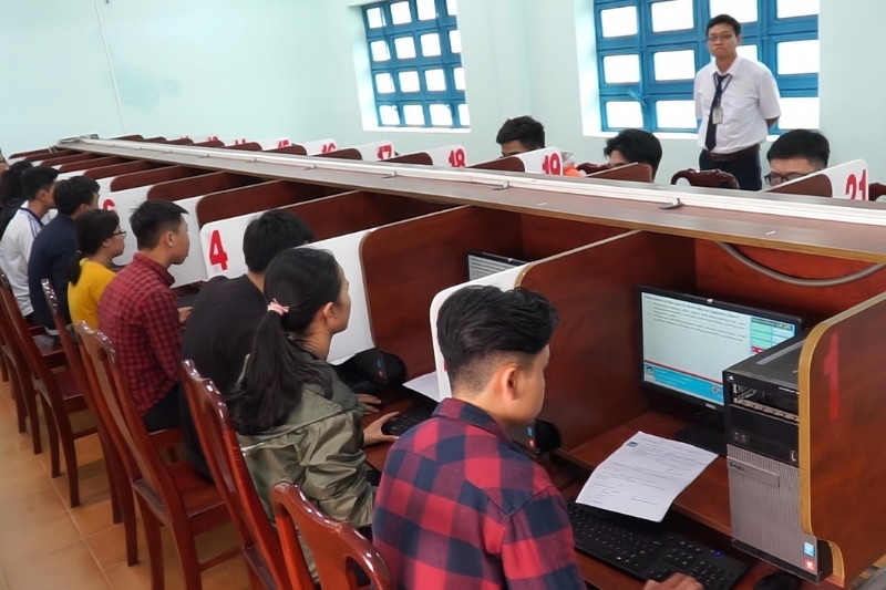 Đăng ký thi bằng lái xe máy ở đâu?